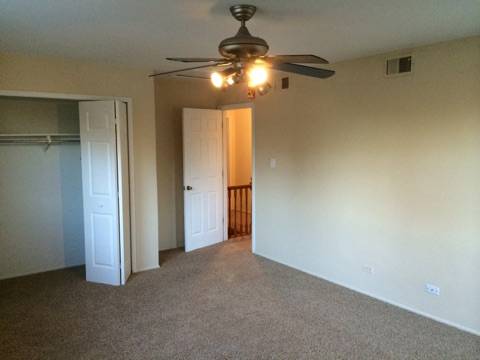 $899 / 5br - Beautiful house - Seeking Professional Housemate (Naperville)63918412941699122