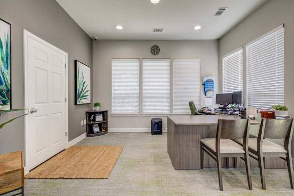 $1,803 / 2br - 1037ft2 - W/D Hookup, Pool, Courtyard (15611 E Jamison Dr, Englewood, CO)63973355117315122