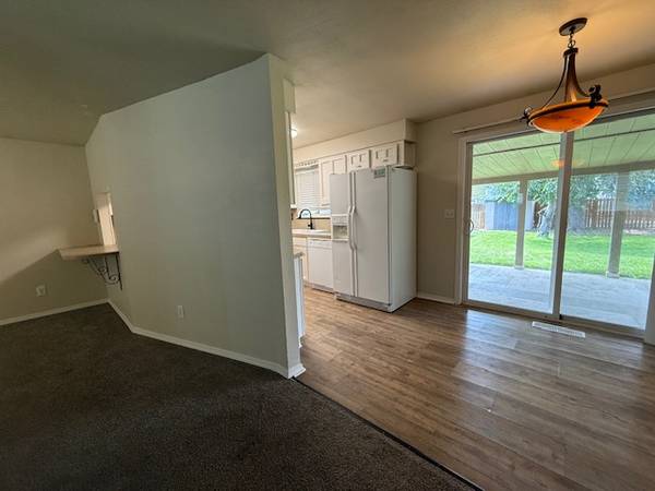 $1,925 / 3br - 1300ft2 - 1628 Wallace (Moses Lake)63793087287555124