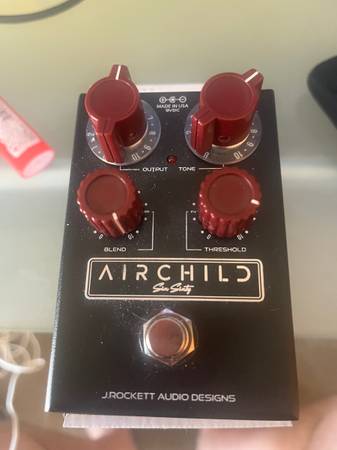 J Rocket Airchild Compressor pedal 1