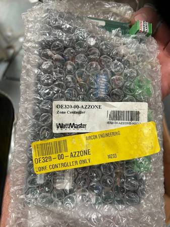 Wattmaster OE320-00-AZZONE ZONE CONTROLLER 1