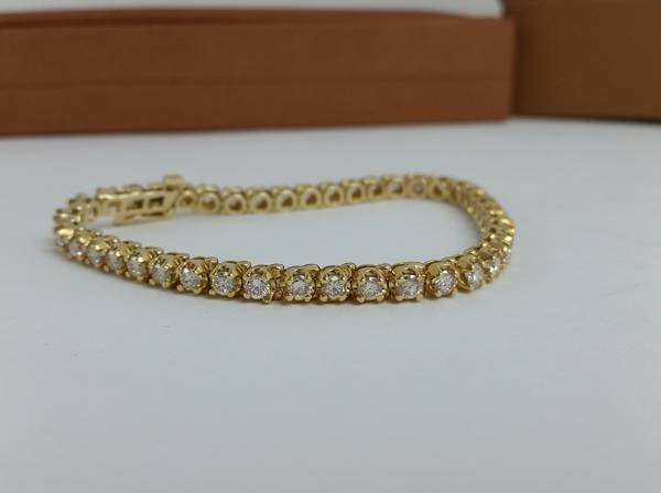 Pulsera de tenis de oro de 14k con 4 quilates de diamantes redondos brillantes - $4,50063442694599171121