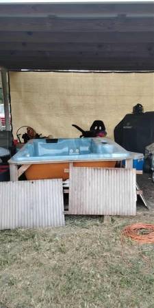 Hot tub 1