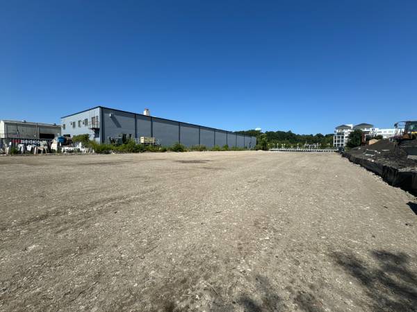 Commercial Truck Parking 1