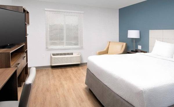 $1,839 / 1br - Vida en apartamento flexible, ¡sin complicaciones! (5260 S Santa Fe Dr, Littleton, CO)63679441165827124