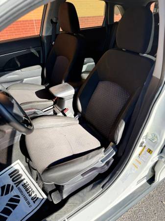 2018 Mitsubishi Outlander Sport LE - Photo 12