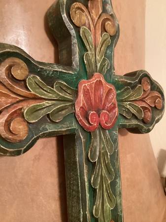 Carved wooden cross 1