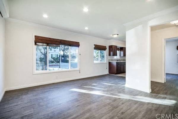 $2,245 / 1br - 708ft2 - Courtyard, Ceiling Fan, Covered Parking (296 N Oakland Ave, Pasadena, CA)63700899410947120