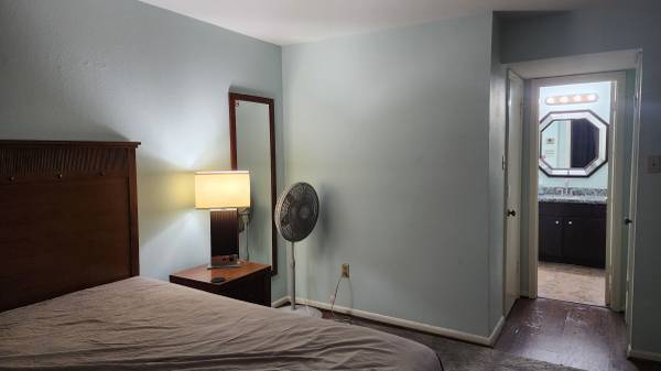 $800 ~ Habitación principal ~ Centro Médico (Hearth Drive)63760507675521120