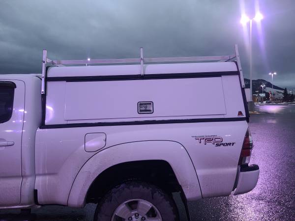 Topper Utility/Construction Canopy from a Toyota Tacoma 6' bed 1