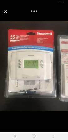 Honeywell Thermostat , Brand New !!! - $50 (Lynn)63437980038787121