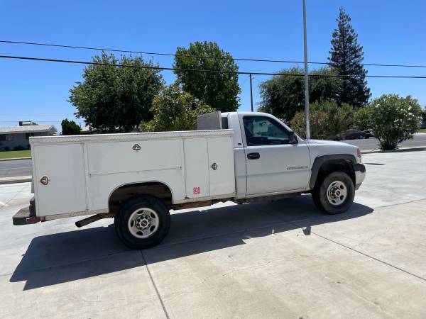 2002 GMC Sierra 2500 HD - $7,200 (Bakersfield)63470220366721123