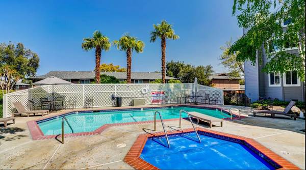 $3750.00 / 2br - 1210ft2 - Spacious and bright condo in great Cambrian/San Jose64045195948675123
