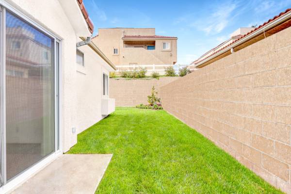 $3,849 / 3br - 1300ft2 - Dishwasher, Sundecks, Access to Public Transportation (Santa Clarita)63701015838465123