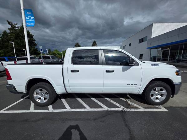2025 RAM Big Horn/Lone Star - Photo 4