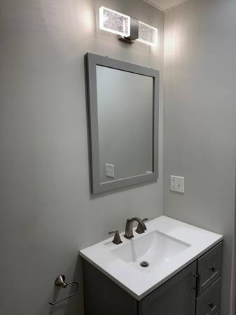 $300 / 1br - Room for rent 300.00 a week all utilities included (Quakertown)64010162584450123