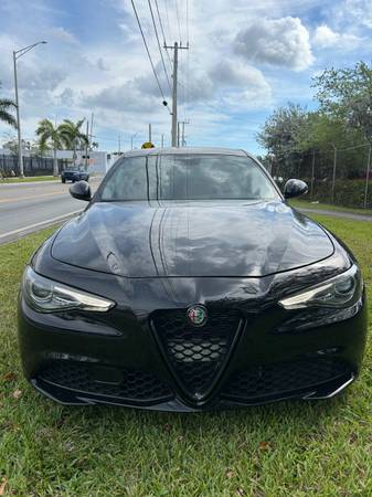 Alfa romeo giulia 2019 - $17,400 (Miami)63479761489921121