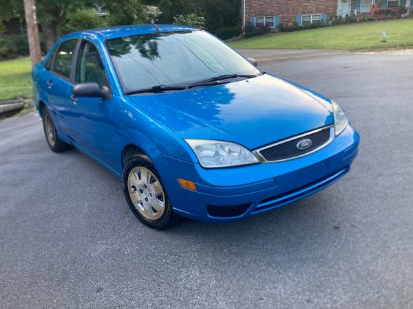 2007 Ford Focus SE 113 k  back to School Special - $2,950 (Tucker. Stone Mountain)63620566511105121