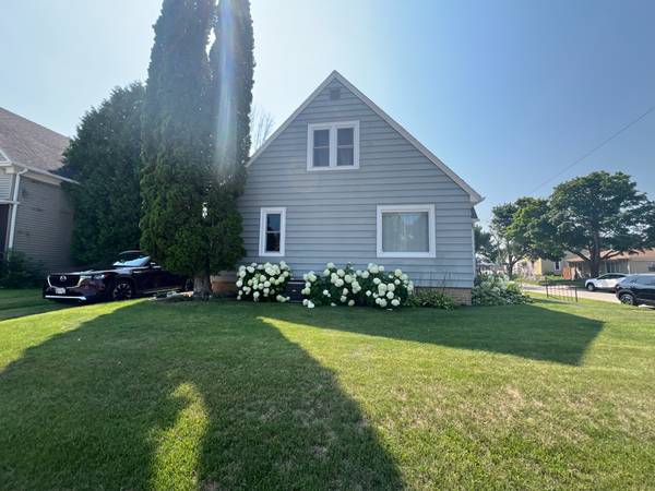 $249,900 / 3br - 1214ft2 - Move-in-ready starter home (Sheboygan)63813312249345121