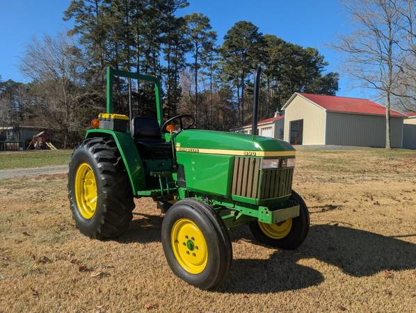John Deere Tractor 1