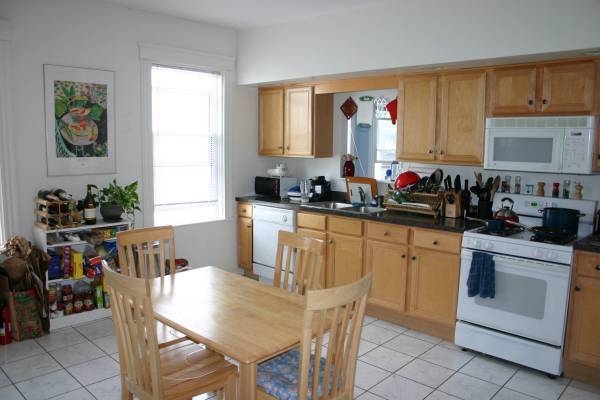 $730 / 1br - Room with Private Bath near MIT and Harvard! (Inman Square Cambridge)63996546795266121