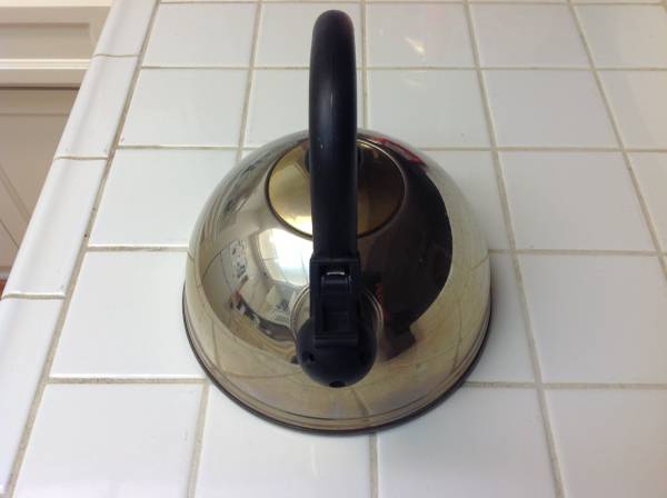 Hot water boiling  Kettle 1