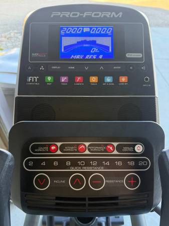 Pro Form Smart Strider Elliptical 1