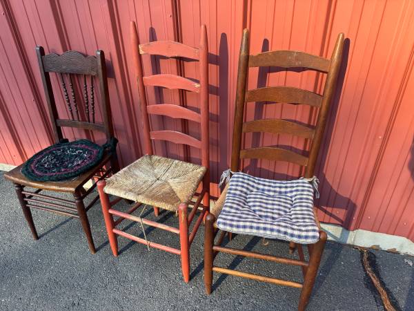 2 country chairs 1