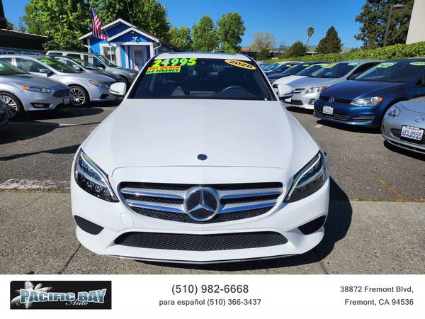 2020 Mercedes-Benz C300 Sedan Un solo dueño Título limpio Bajos kilómetros Como nuevo - $22,999 (fremont / union city / newark)63613878372353121