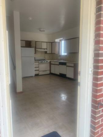 $1,700 / 1br - Oversized One-Bedroom (South Beach)64033631466114120