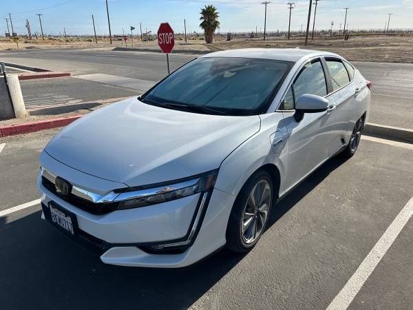 2019 Honda Clarity Plug-In Hybrid - $20,500 (noroeste de Bakersfield)63470411056643120