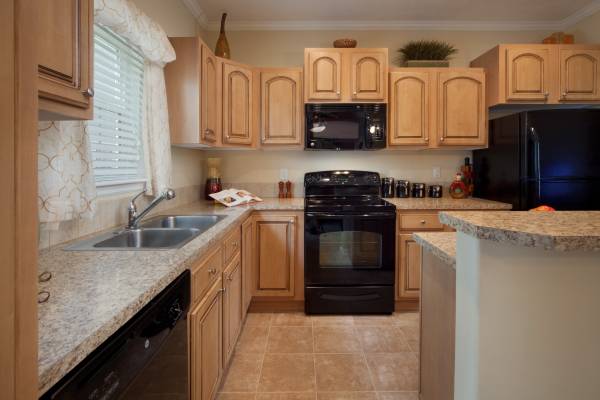 $2,550 / 2br - 1102ft2 - COME LIVE IN THE FLORIDA KEYS! (Key Largo)63923417053827123