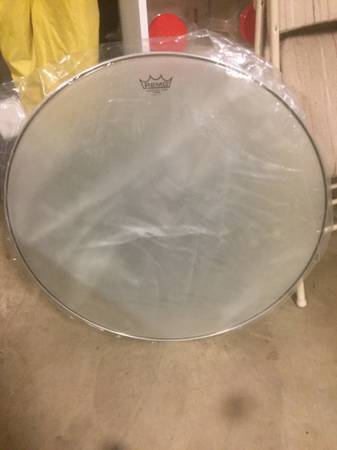 Remo drumheads..........M 1 1