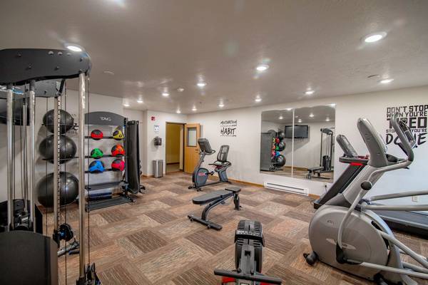 Pet Friendly with Pet Deposit, In-Unit Laundry, 1BD 1BA 1