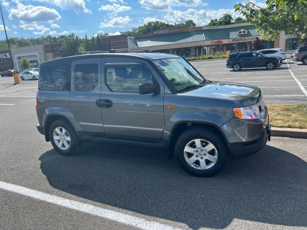 Honda element EX  2011 - $12,400 (Latham)63478011535617123