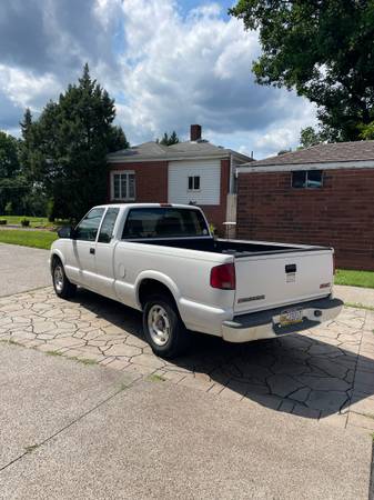 1999 gmc sonoma - $6,900 (Ambridge)63625172671491122