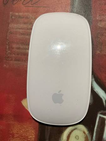 Apple wireless mouse 1