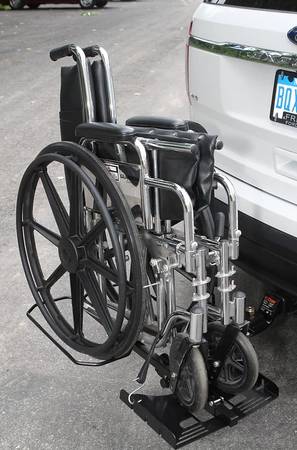 Wheelchair car carrier 1