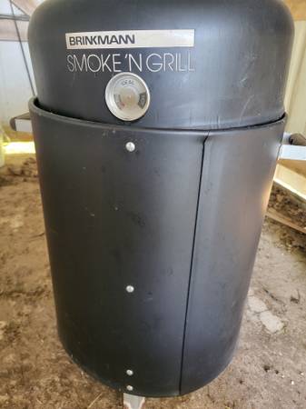 Brinkmann Smoke &Grill 1