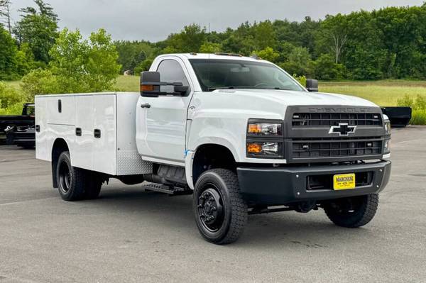 2022 chevrolet silverado 5500HD diesel for sale - New Lebanon, NY