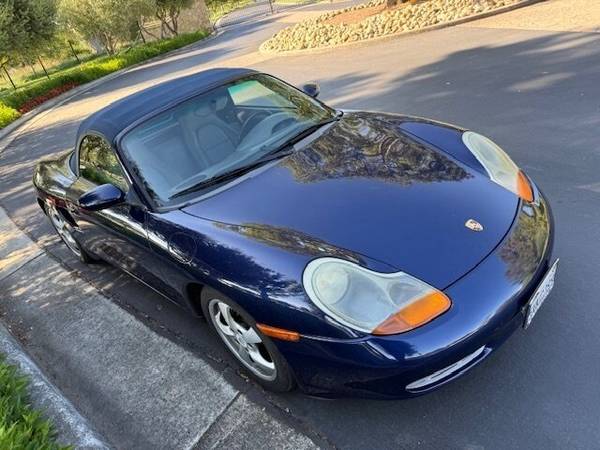 2002 Porsche Boxster - $10,97563469881914883122