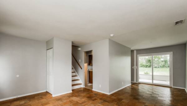 $1,125 / 3br - 1517ft2 - Enclosed back patio !! (Cincinnati)63974612937346123
