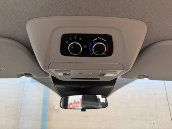 2026 Ford Transit 350 XLT - Photo 14