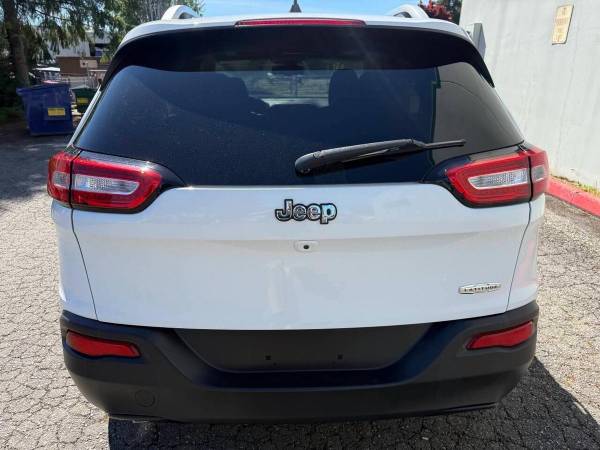 2016 Jeep Cherokee KL INSTANT APPROVALS ! - $9,788 (+ FINANCING AVAILABLE!)63623268102787124