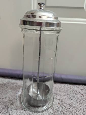 Straw Dispenser Holder 1