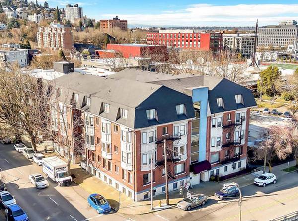 $1,099 / 1br - Community Bike Room, Newly Updated Interior + Historic 1 Bedroom (Goose Hollow on 14th)63914855033730124