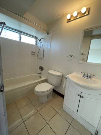 $1,585 / 450ft2 - 2525 Date St. - Regency Tower Studio 1 Bathroom Available now! (Honlulu)63939530423554124