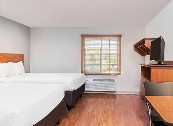 $330 / 1br - NEW LOW WEEKLY RATE! >>> Cable TV, Pool, WiFi, Kids Stay Free (Chattanooga)63993078936706124
