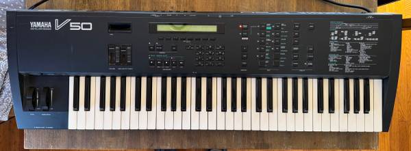 Yamaha V50 Digital Synthesizer 1