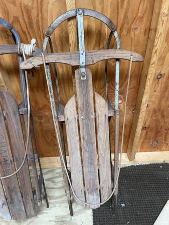 Antique Sleds 1